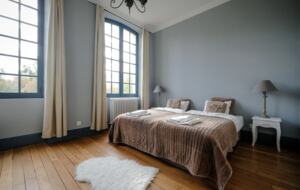 Château d'Isle-sur-Marne (R) - Isle sur Marne, France