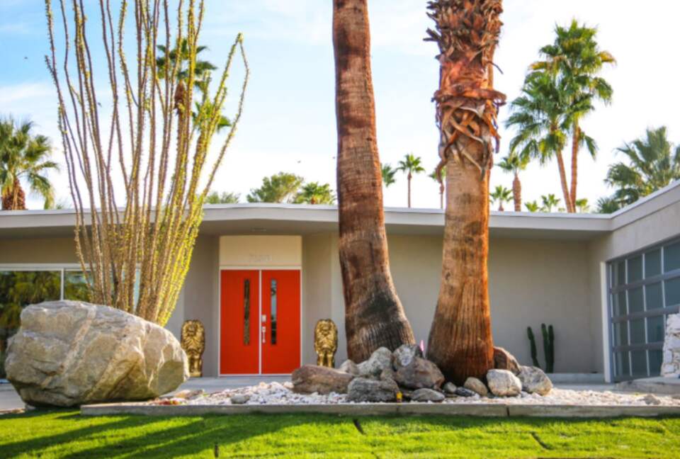 Modern Palm Springs Dream Villa - Palm Desert, California