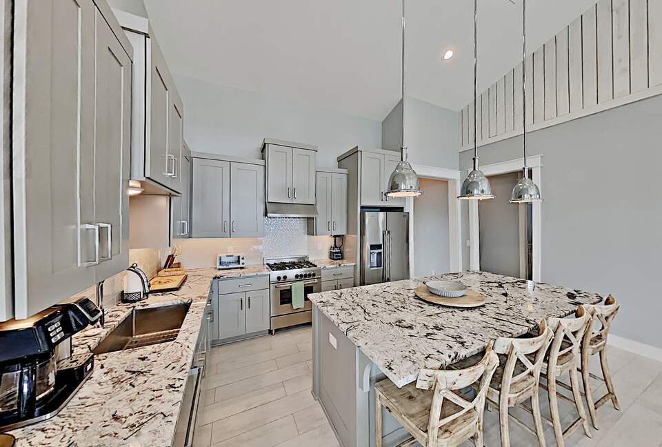 Cottage by The Sea | Private Dock, Fishing Pier - Rockport, Texas