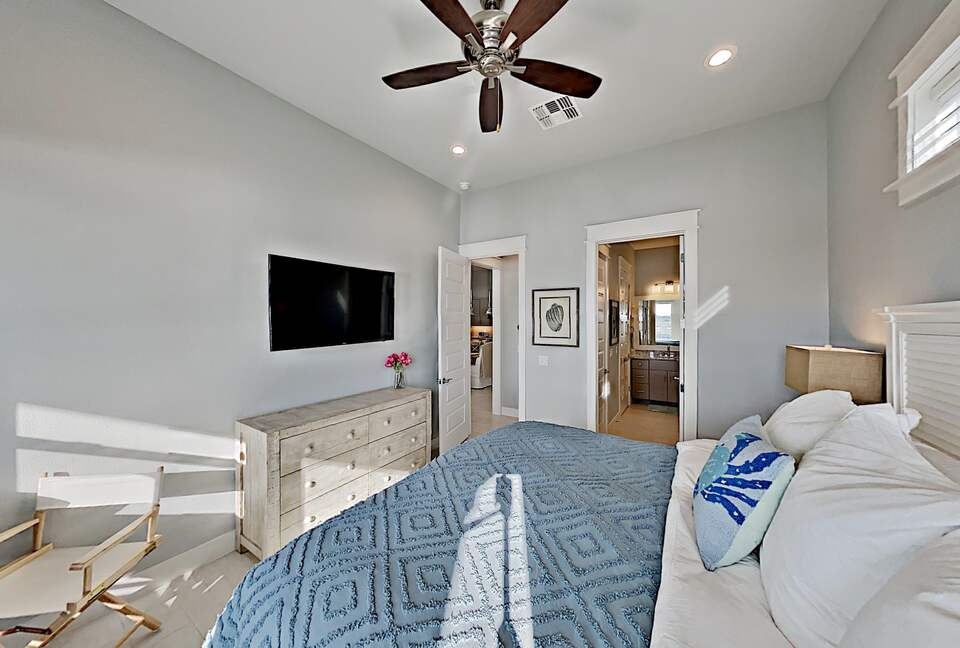 Cottage by The Sea | Private Dock, Fishing Pier - Rockport, Texas