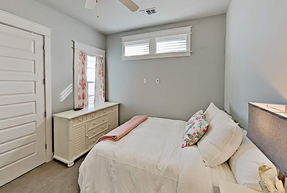 Cottage by The Sea | Private Dock, Fishing Pier - Rockport, Texas