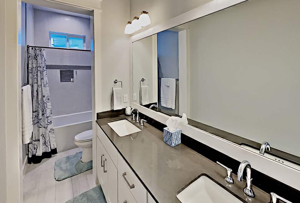 Cottage by The Sea | Private Dock, Fishing Pier - Rockport, Texas