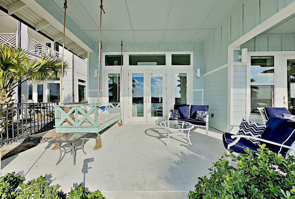 Cottage by The Sea | Private Dock, Fishing Pier - Rockport, Texas