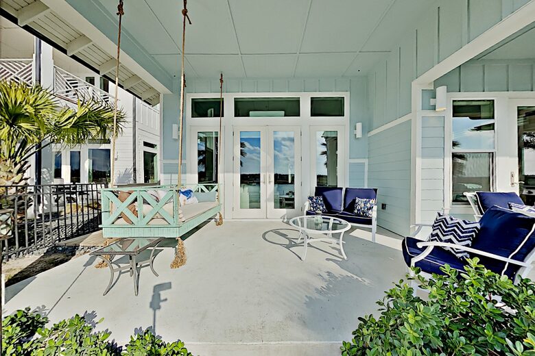 Cottage by The Sea | Private Dock, Fishing Pier - Rockport, Texas