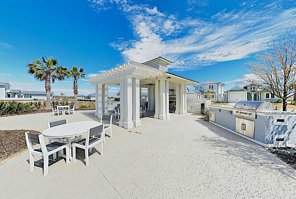 Cottage by The Sea | Private Dock, Fishing Pier - Rockport, Texas