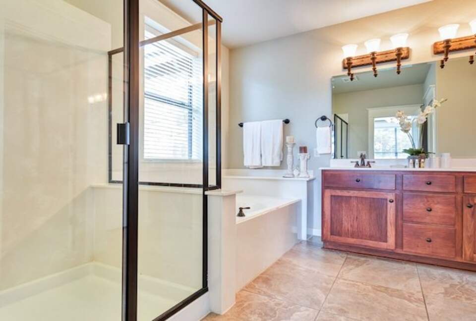 Lake Travis - Hollows Resort Lakeview Casita - Jonestown, Texas