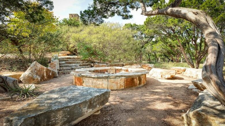 Lake Travis - Hollows Resort Lakeview Casita - Jonestown, Texas