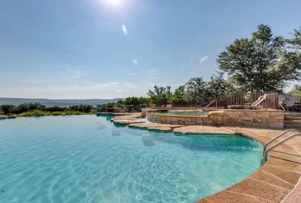 Lake Travis - Hollows Resort Lakeview Casita - Jonestown, Texas