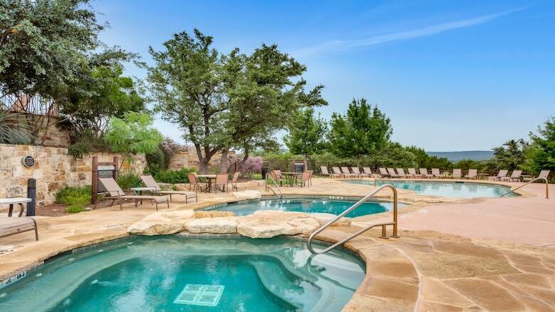 Lake Travis - Hollows Resort Lakeview Casita - Jonestown, Texas