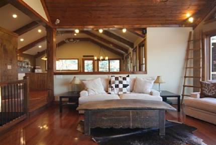 Elegant Lodge on the Lake - Gainesville, Georgia