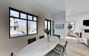 Designer Gem | Hot Tub & Bonus Room | Walk to Lift - Park City, Utah