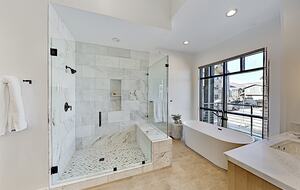 Designer Gem | Hot Tub & Bonus Room | Walk to Lift - Park City, Utah