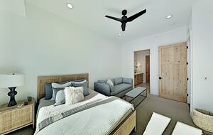 Designer Gem | Hot Tub & Bonus Room | Walk to Lift - Park City, Utah