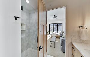 Designer Gem | Hot Tub & Bonus Room | Walk to Lift - Park City, Utah