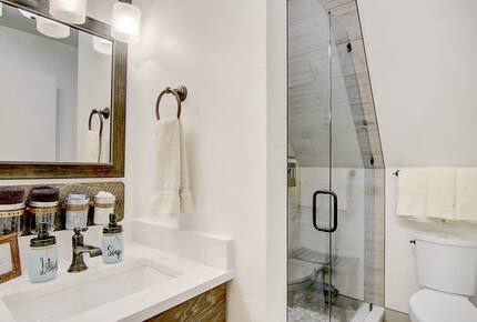 The Cottages and Overlook at Bella Vista Estate - Steamboat Springs, Colorado