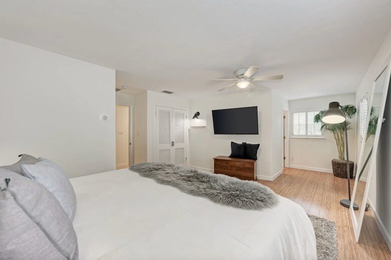 All Decked Out Waterfront Retreat - Sarasota, Florida