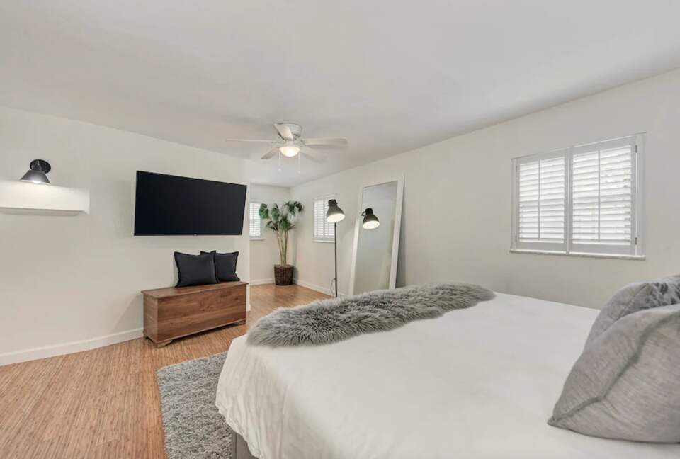 All Decked Out Waterfront Retreat - Sarasota, Florida