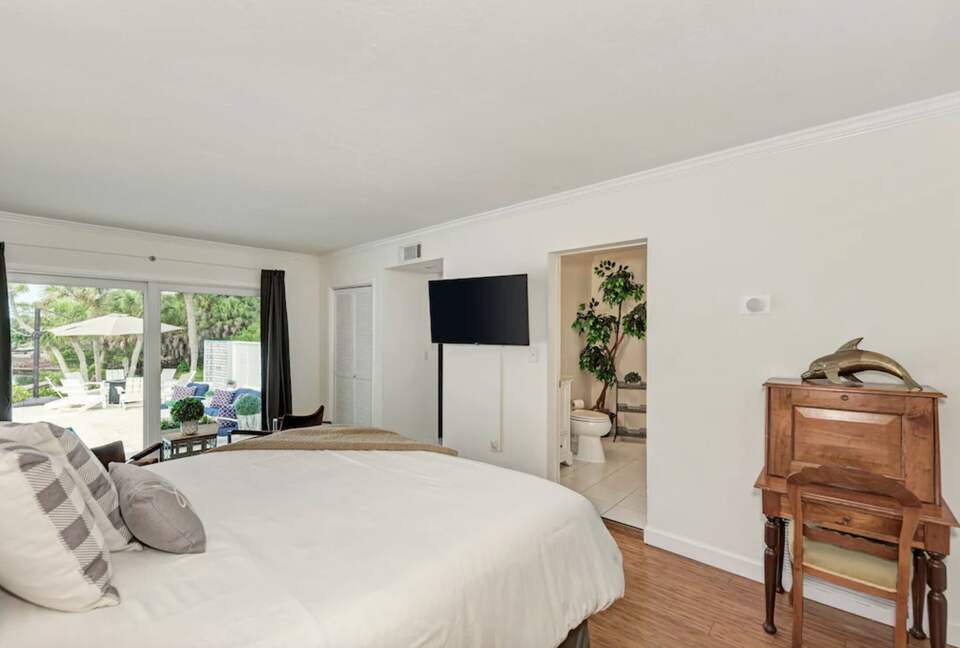 All Decked Out Waterfront Retreat - Sarasota, Florida