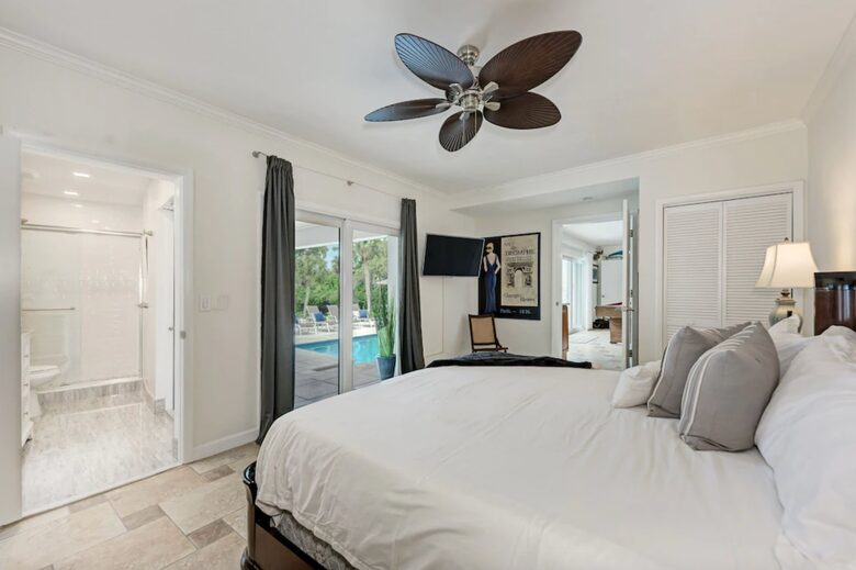 All Decked Out Waterfront Retreat - Sarasota, Florida