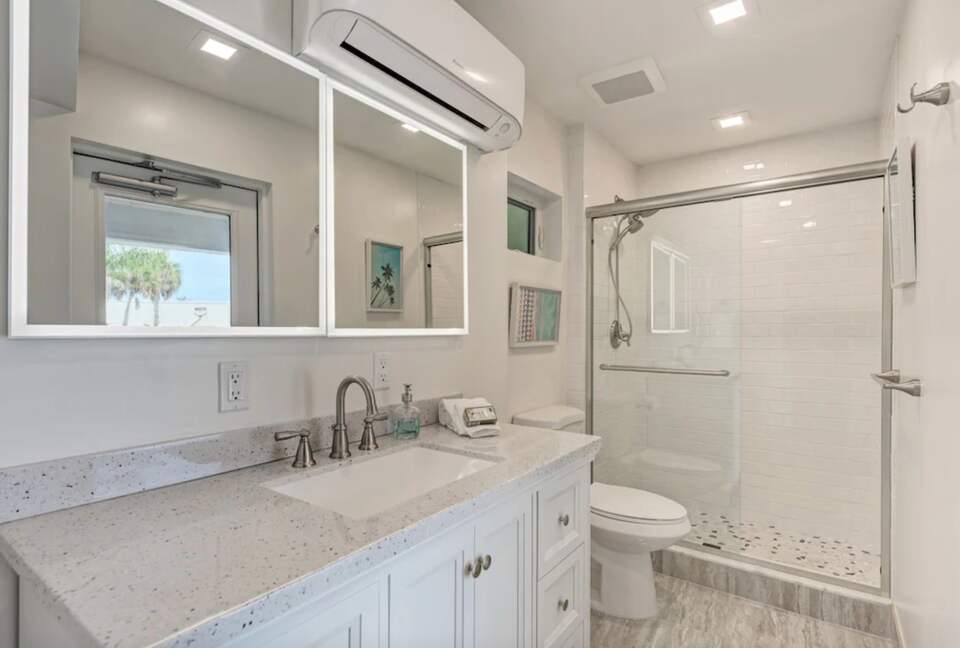 All Decked Out Waterfront Retreat - Sarasota, Florida