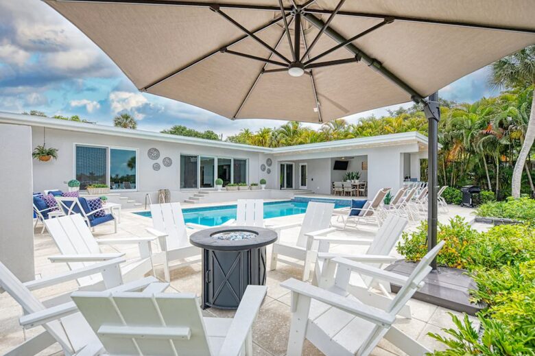 All Decked Out Waterfront Retreat - Sarasota, Florida