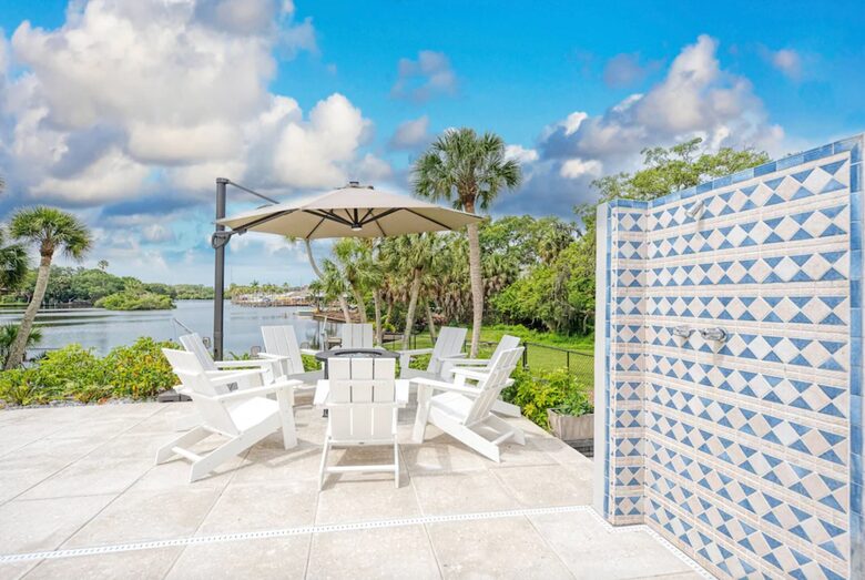 All Decked Out Waterfront Retreat - Sarasota, Florida