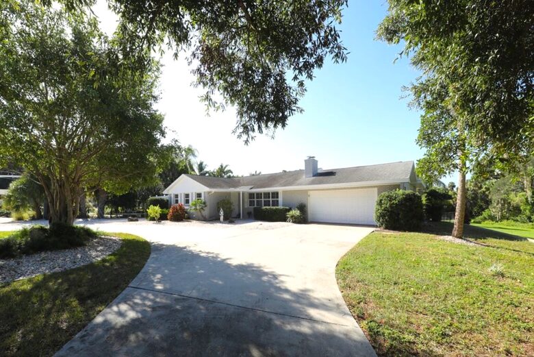 All Decked Out Waterfront Retreat - Sarasota, Florida