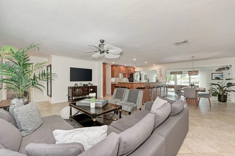 All Decked Out Waterfront Retreat - Sarasota, Florida