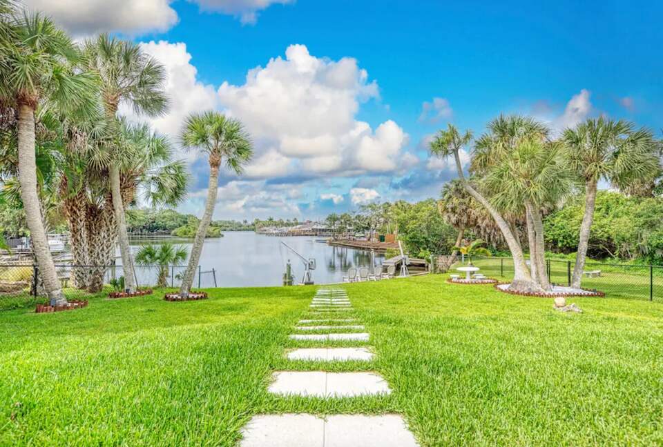 All Decked Out Waterfront Retreat - Sarasota, Florida