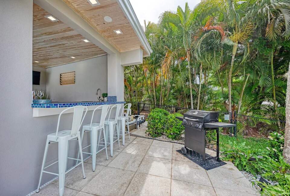 All Decked Out Waterfront Retreat - Sarasota, Florida