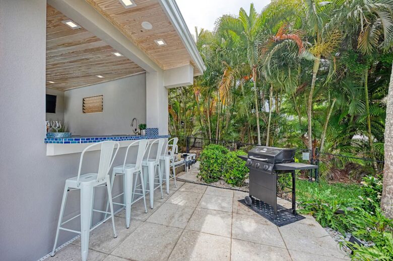 All Decked Out Waterfront Retreat - Sarasota, Florida