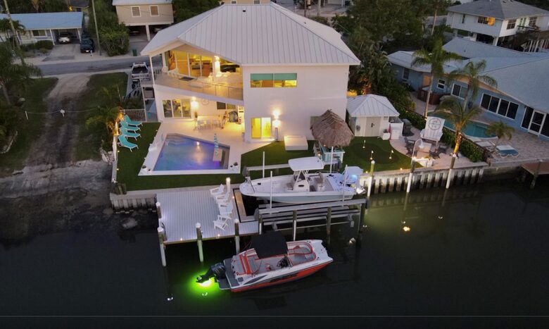 Island Life Villa - 5 Bed at Anna Maria Island - Holmes Beach, Florida