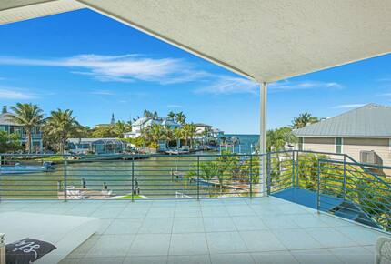 Island Life Villa - 5 Bed at Anna Maria Island - Holmes Beach, Florida