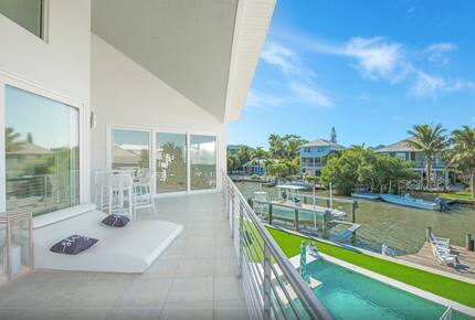 Island Life Villa - 5 Bed at Anna Maria Island - Holmes Beach, Florida