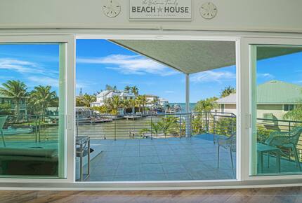 Island Life Villa - 5 Bed at Anna Maria Island - Holmes Beach, Florida