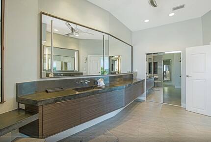 Island Life Villa - 5 Bed at Anna Maria Island - Holmes Beach, Florida