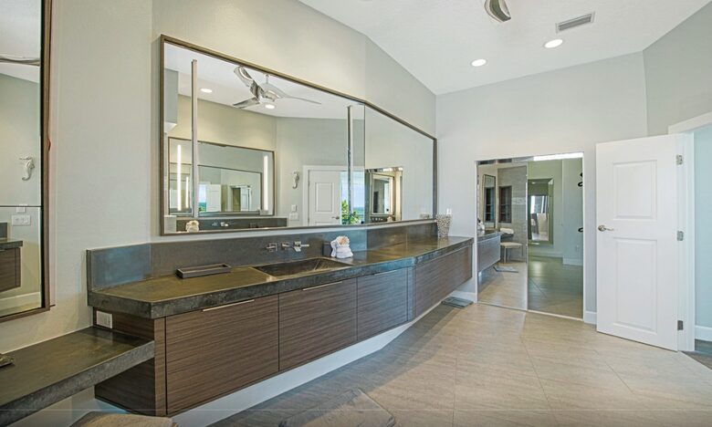 Island Life Villa - 5 Bed at Anna Maria Island - Holmes Beach, Florida