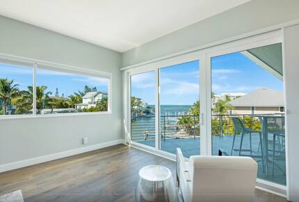 Island Life Villa - 5 Bed at Anna Maria Island - Holmes Beach, Florida