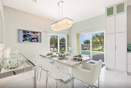 Island Life Villa - 5 Bed at Anna Maria Island - Holmes Beach, Florida