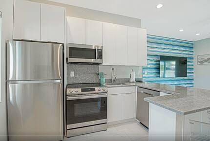 Island Life Villa - 5 Bed at Anna Maria Island - Holmes Beach, Florida