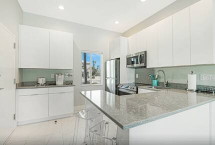 Island Life Villa - 5 Bed at Anna Maria Island - Holmes Beach, Florida