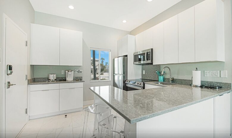 Island Life Villa - 5 Bed at Anna Maria Island - Holmes Beach, Florida