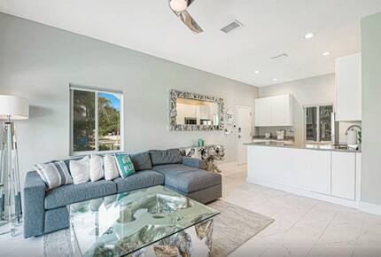 Island Life Villa - 5 Bed at Anna Maria Island - Holmes Beach, Florida