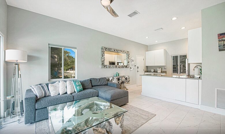 Island Life Villa - 5 Bed at Anna Maria Island - Holmes Beach, Florida