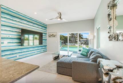 Island Life Villa - 5 Bed at Anna Maria Island - Holmes Beach, Florida