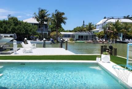 Island Life Villa - 5 Bed at Anna Maria Island - Holmes Beach, Florida