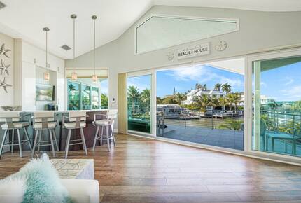Island Life Villa - 5 Bed at Anna Maria Island - Holmes Beach, Florida