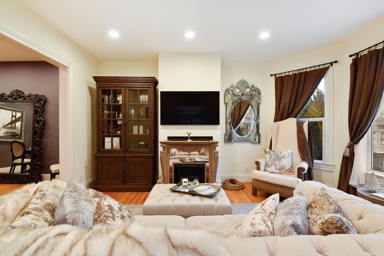 Designer Victorian Home - San Francisco, California