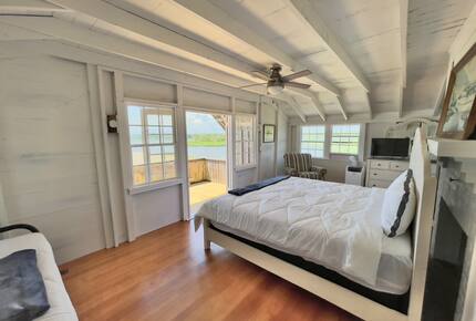 The Castaway Cottage - South Kingstown, Rhode Island