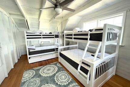 The Castaway Cottage - South Kingstown, Rhode Island